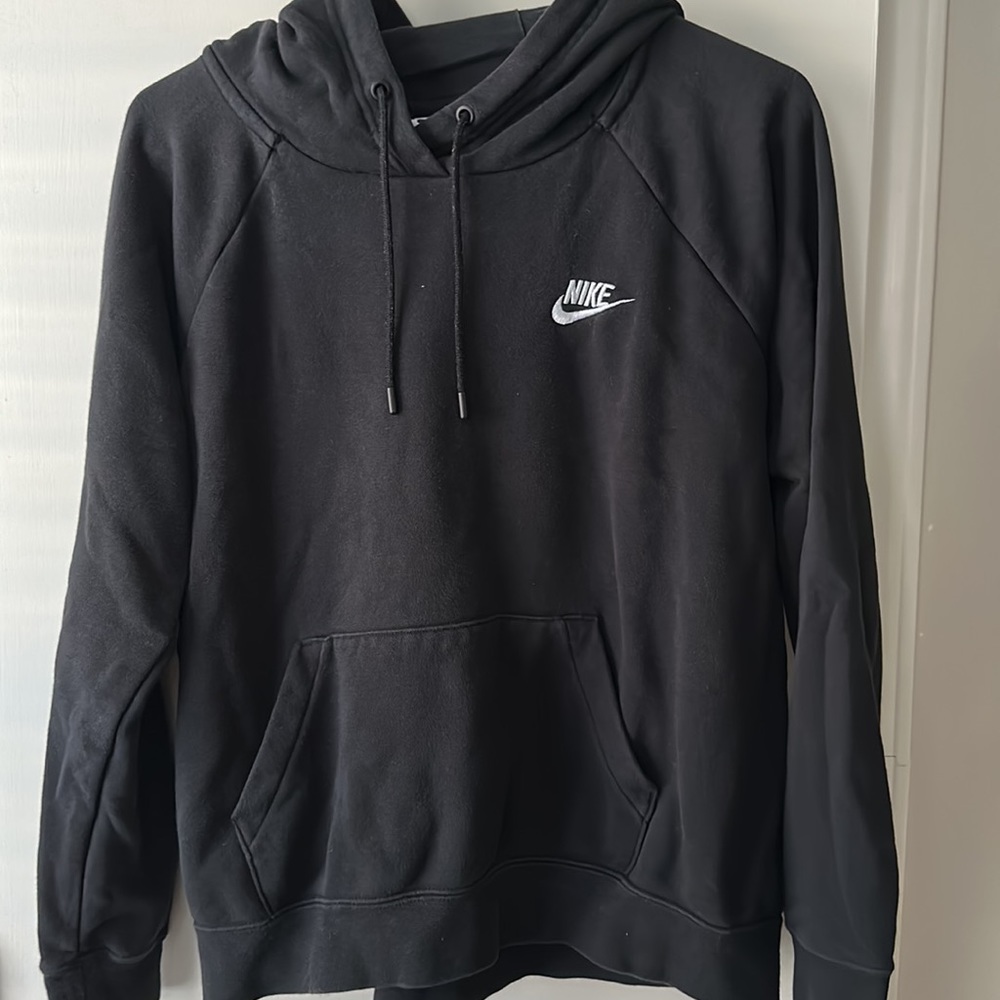 Black Nike Sweatshirt - Size Medium